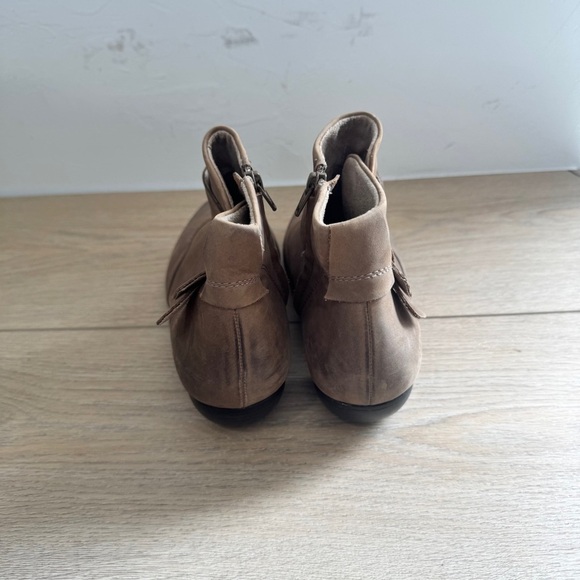 Taos Brown Leather Ankle Booties Size 39 8 - 8.5 - Picture 4 of 5